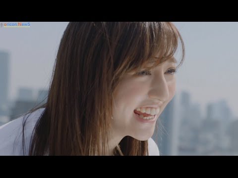 ”第二の山本美月”・堀田茜、”気持ちよさ”を全身で表現　「UQ mobile」の新TVCM[『思いっきり叫ぶ』篇＆メイキング - YouTube