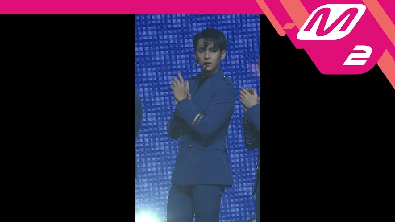 [MPD직캠] 세븐틴 민규 직캠 '박수(CLAP)' (SEVENTEEN MINGYU FanCam) | @MNET PRESENT SPECIAL_2017.11.7 - YouTube