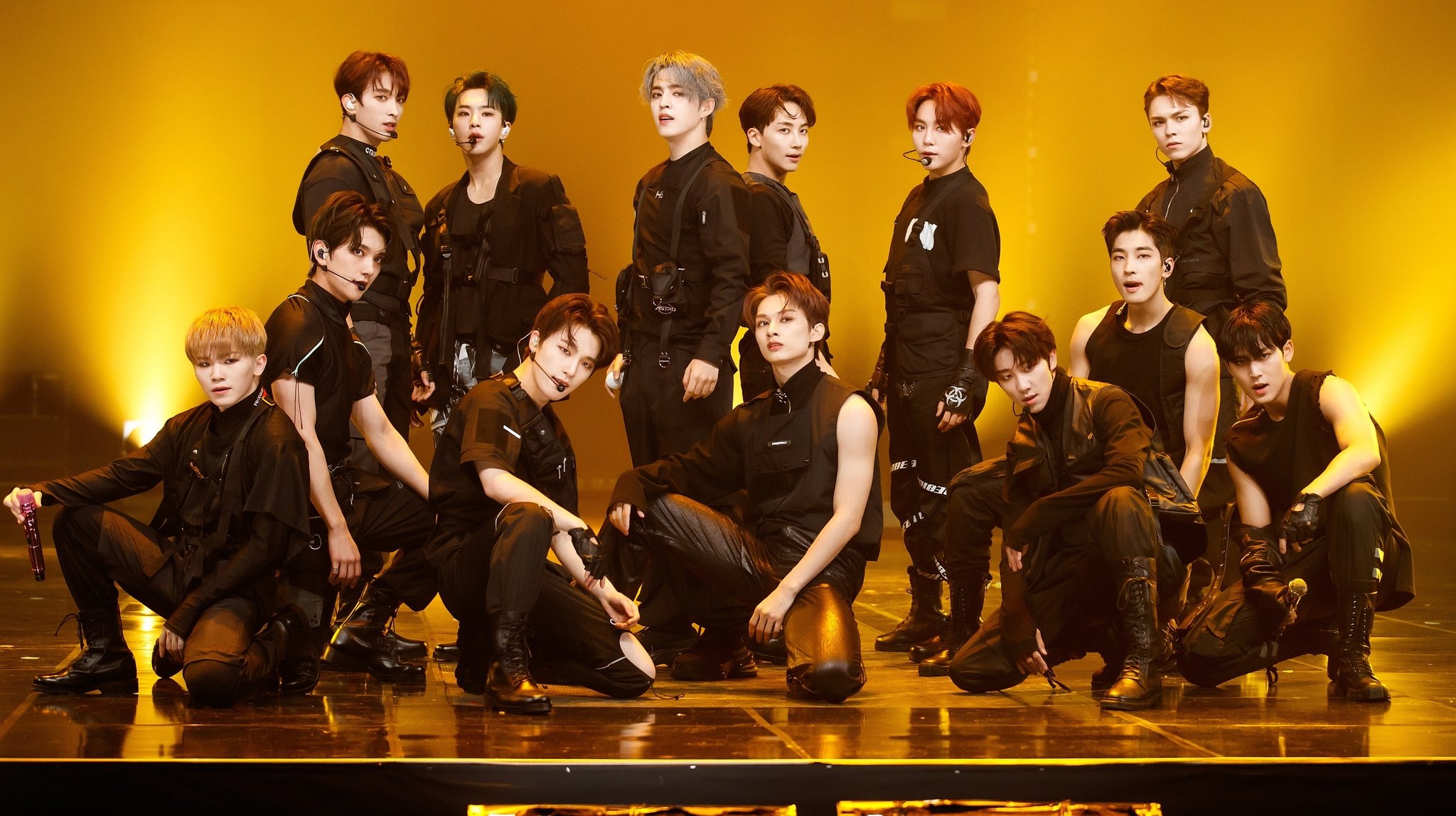 13人のメンバーで活動を行っている人気K-POPアイドルグループ