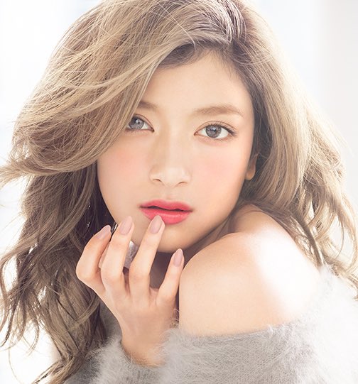 4位：ローラ