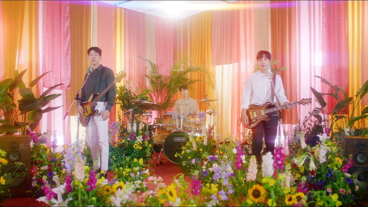 CNBLUE - ZOOM【Official Music Video】（BAND ver.） - YouTube
