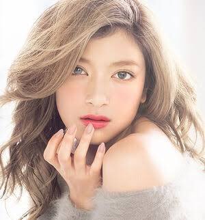 5位：ローラ