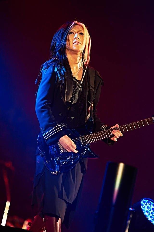 8位：HISASHI