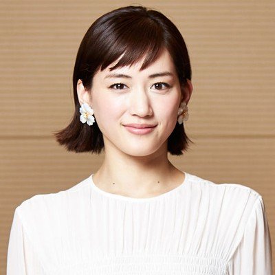 ユニクロのCMに綾瀬はるかさんも出演