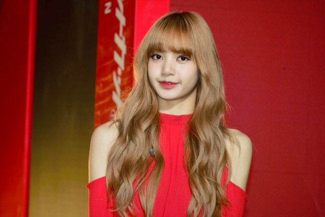 1位：LISA（BLACKPINK）フォロワー7949 万人