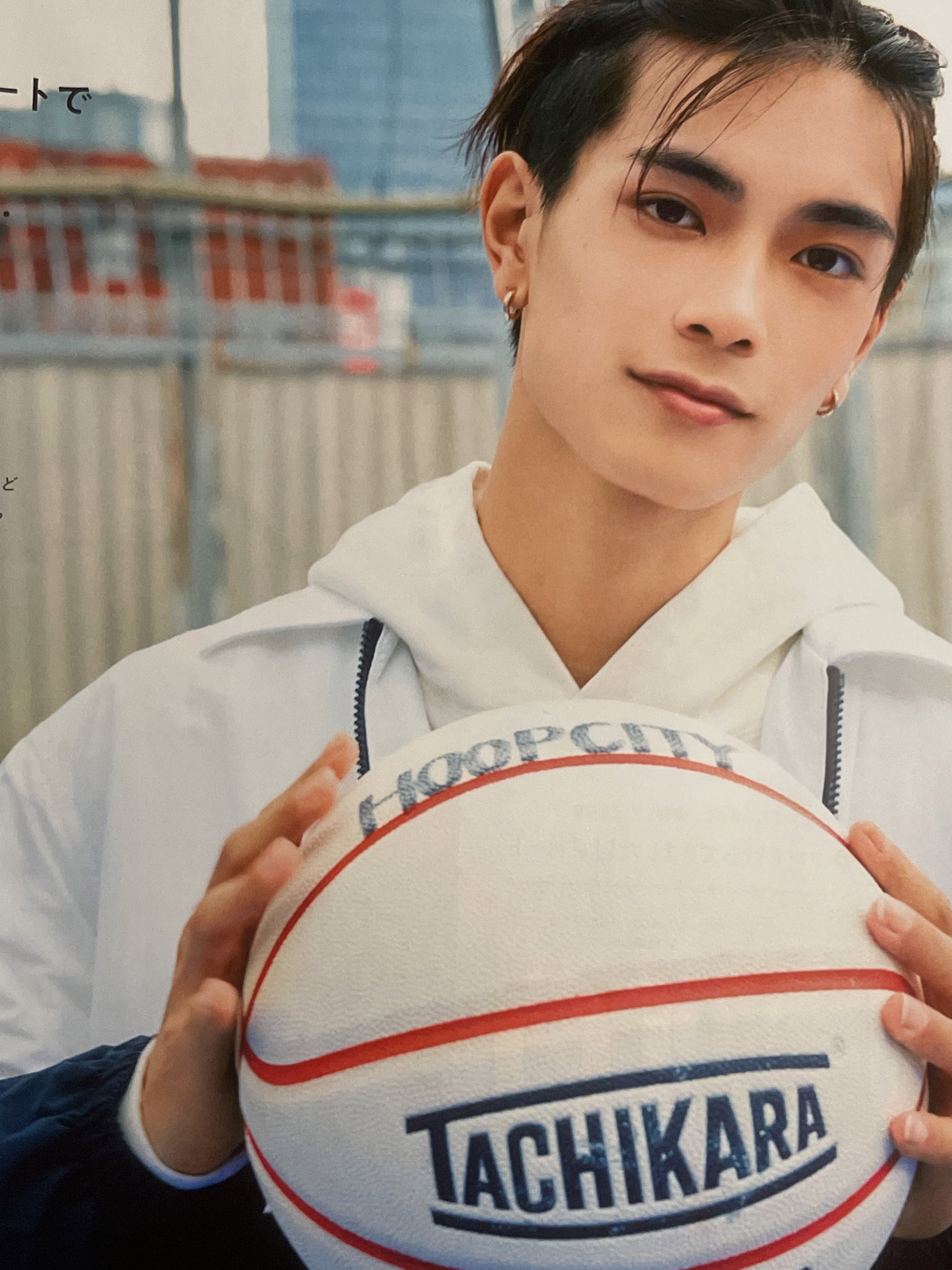 プロフィール