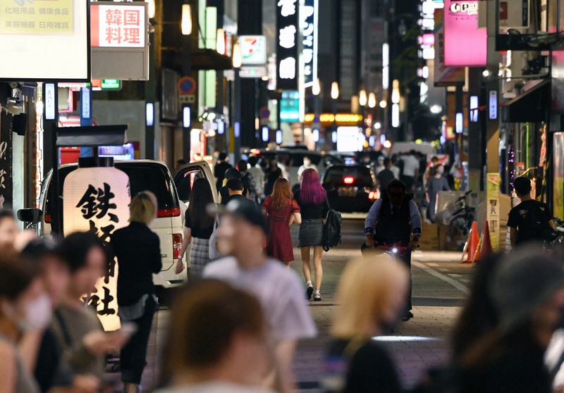 飲み屋や風俗店などが多い