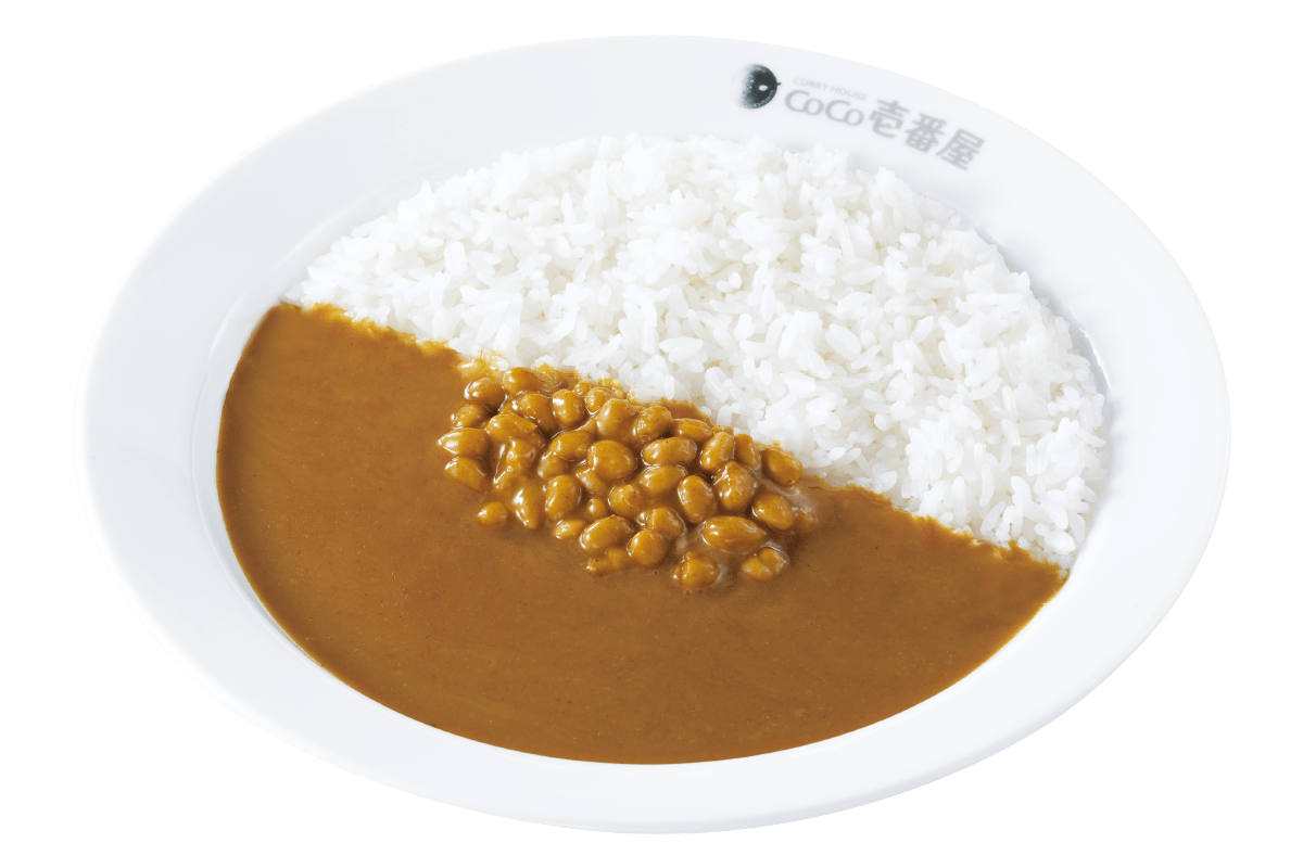 カレーライスと納豆だけで704円は高すぎる