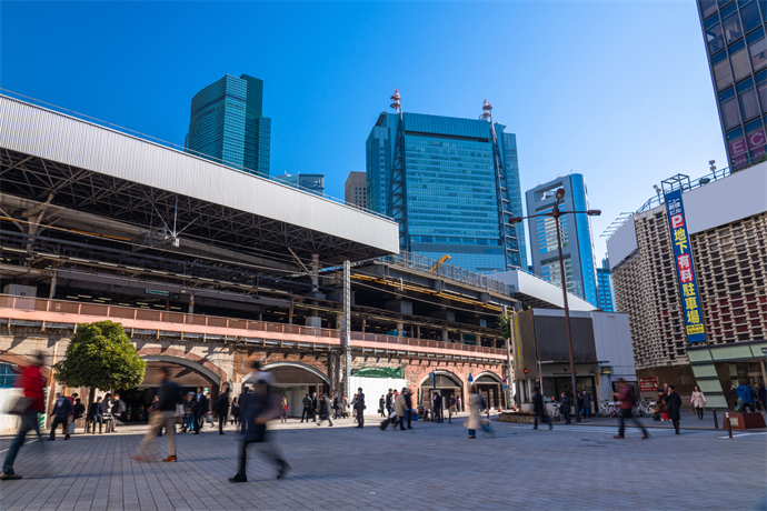 サラリーマンやOL.会社員の街のイメージが強い