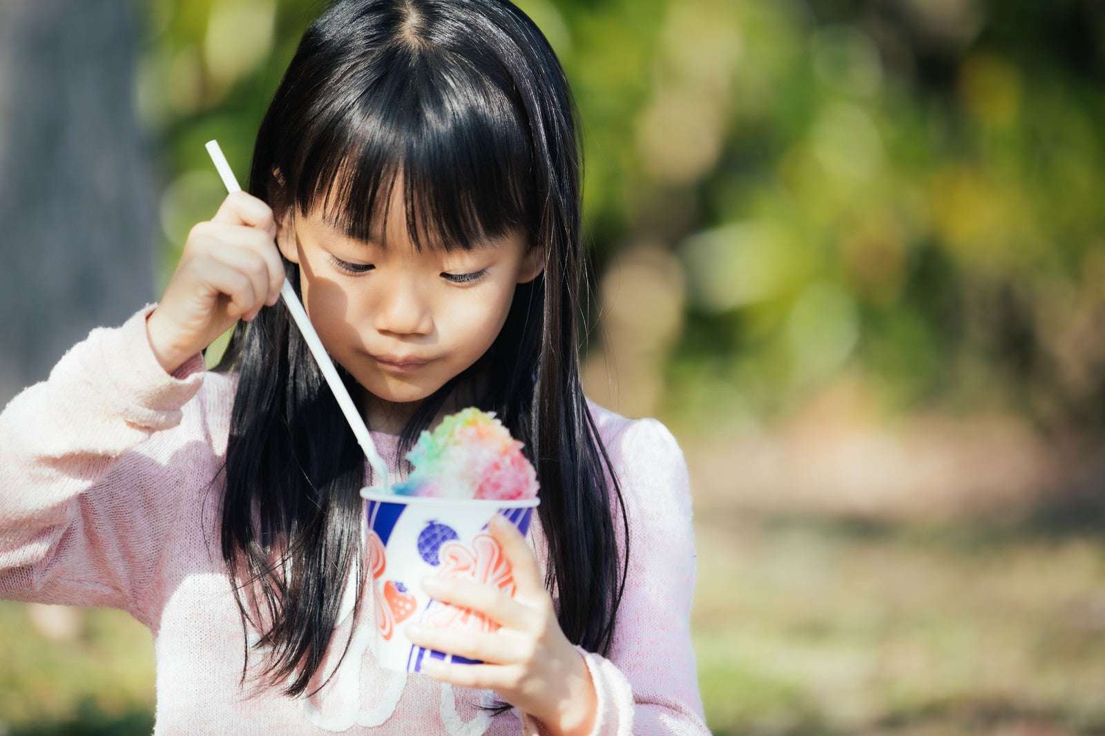 赤ちゃんや小さな女の子の素材がかわいいと人気