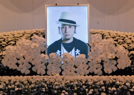 上原多香子の不倫を苦に首吊り自殺