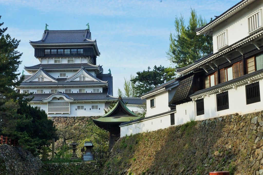 全国的には暴力団のイメージで有名ですが、暴力団組織の有無に関わらず、民度があまり高いとは言えない