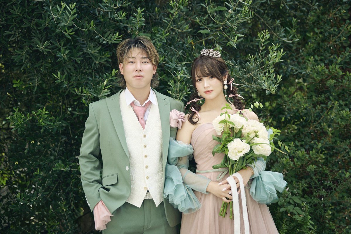 ばんざい・るなと結婚を発表