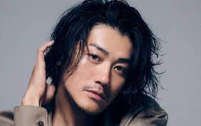 プロフィール