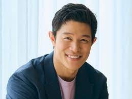 親しみやすい笑顔と高身長というルックスのギャップに沼る