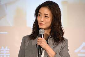 「親しみやすい笑顔」と「明るく元気な性格」