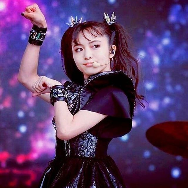 プロフィール
