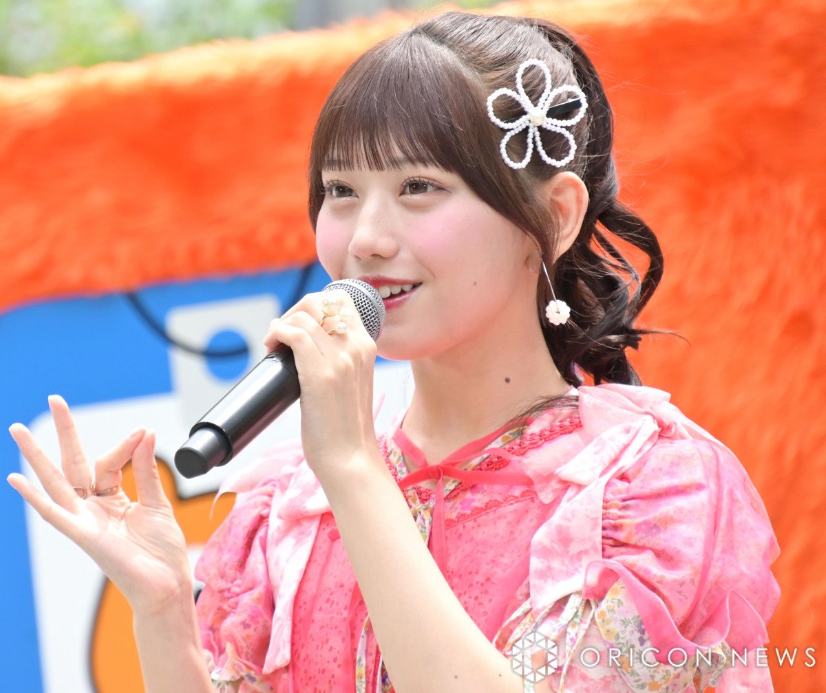 舞台女優としても活躍