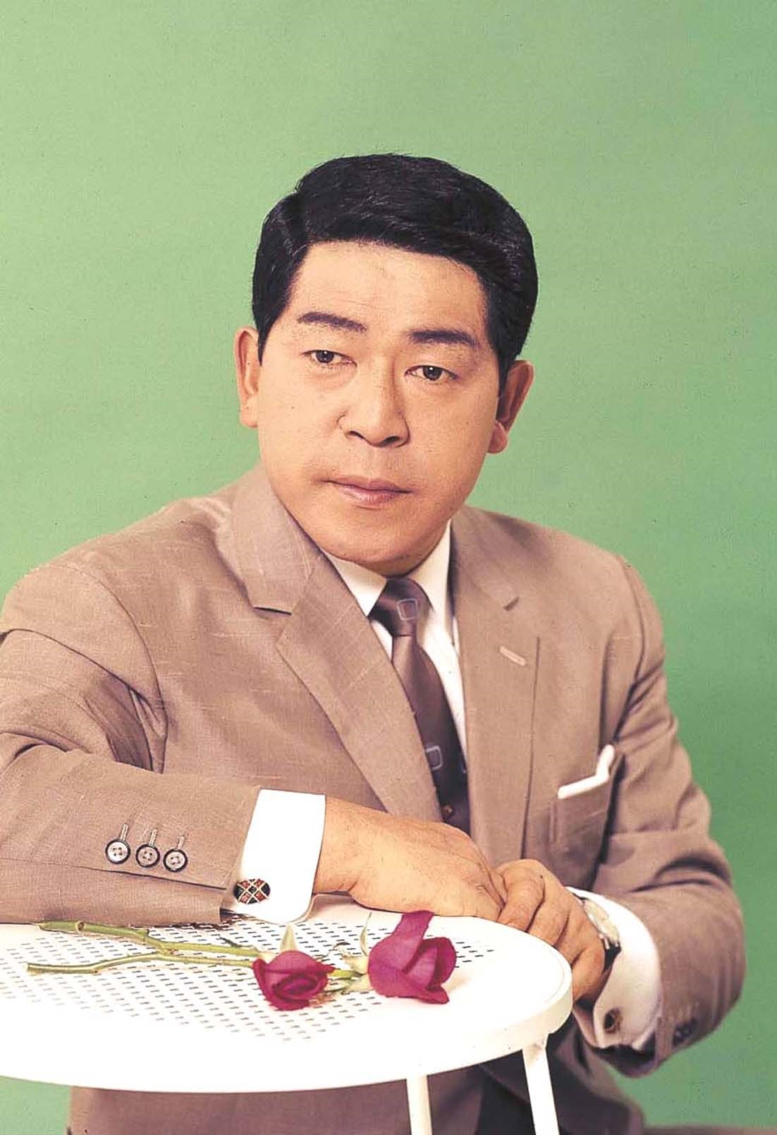 28位:三橋美智也