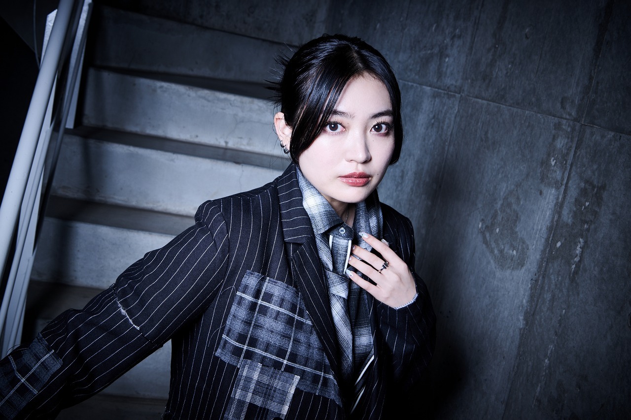 「可愛くないしピアスもあけすぎ」