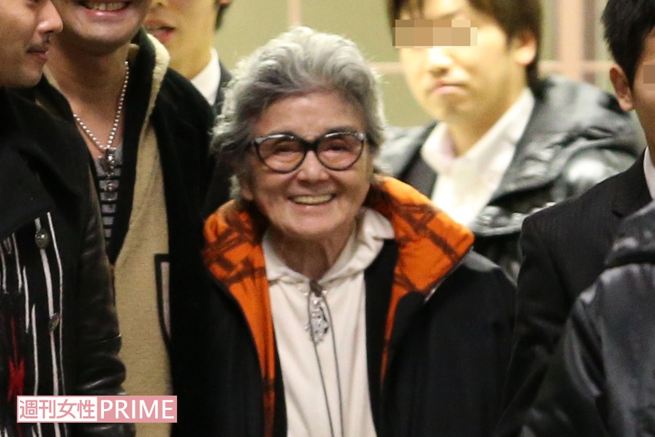 藤島泰輔と略奪婚