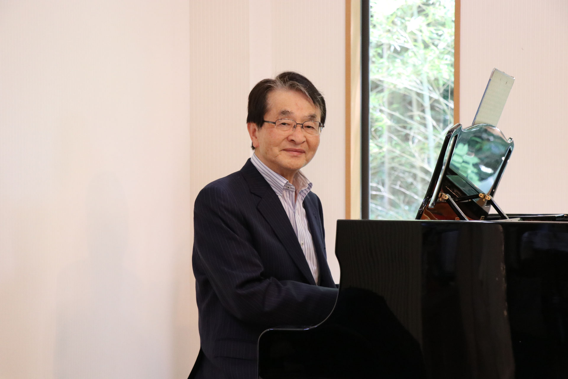 北朝鮮・沙里院市生まれの作曲家