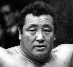 横暴な性格や酒癖の悪さは有名