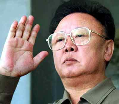 ぜいたくな暮らしと国民の困窮の落差