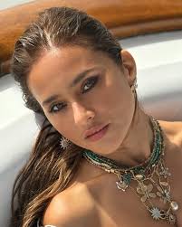 現代アラブ圏を代表するスター