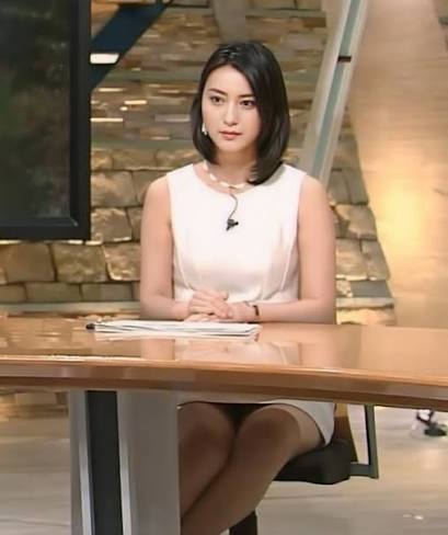 バランスのとれた体にニットの密着感
