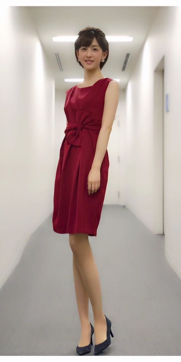 美しい美脚に注目が集まる