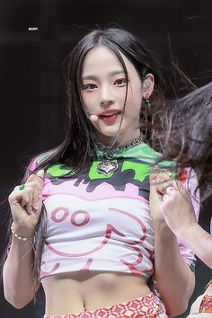 プロフィール