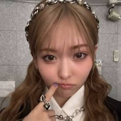 プロフィール