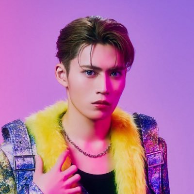 プロフィール