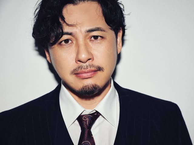 「お笑いアーティスト気取り」